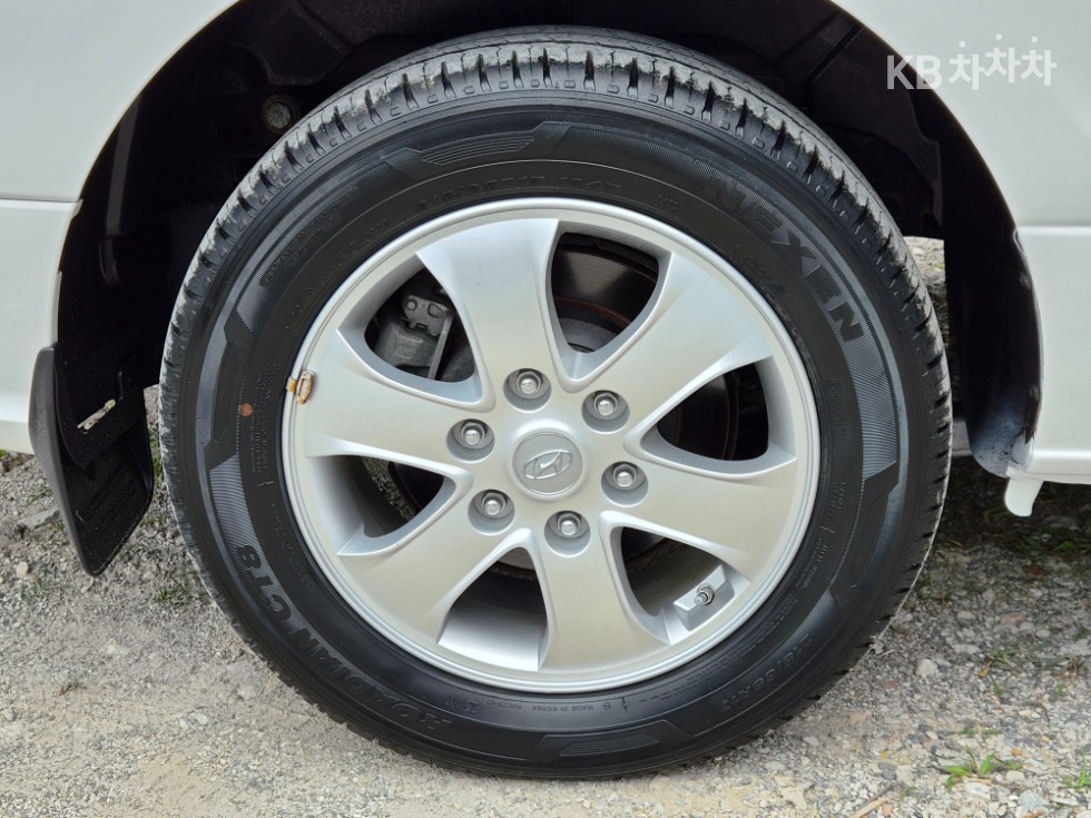 Hyundai Starex — miniaturë 24