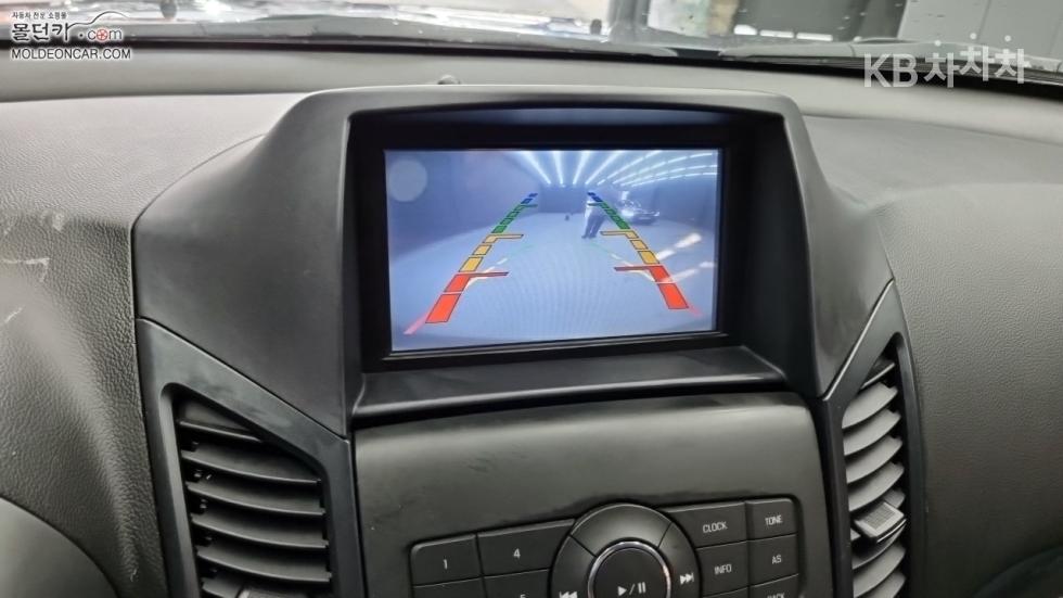 Chevrolet Orlando — miniaturë 13