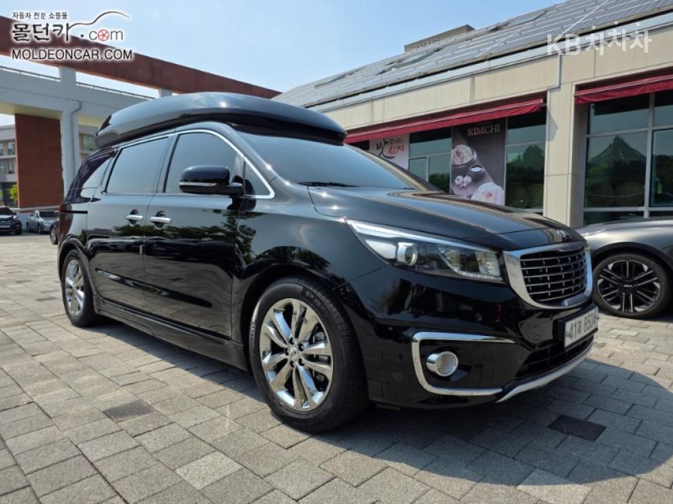 Kia Carnival — miniaturë 2