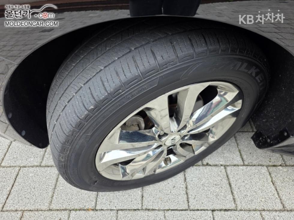Kia Carnival — miniaturë 16