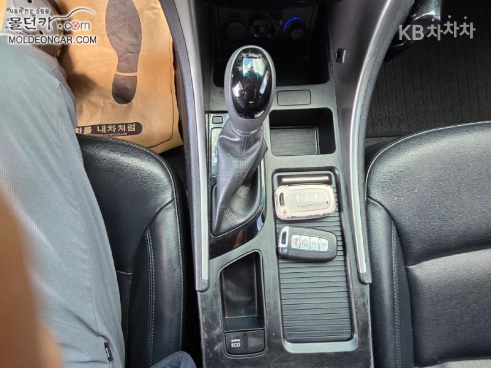 Hyundai Sonata — miniaturë 12