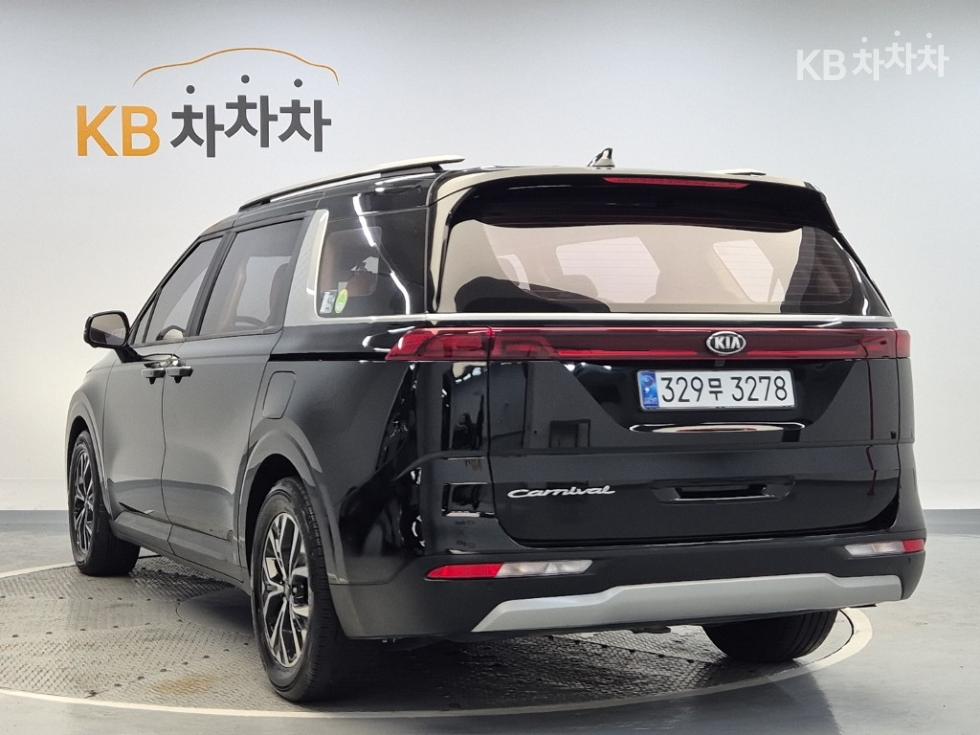 Kia Carnival — miniaturë 2