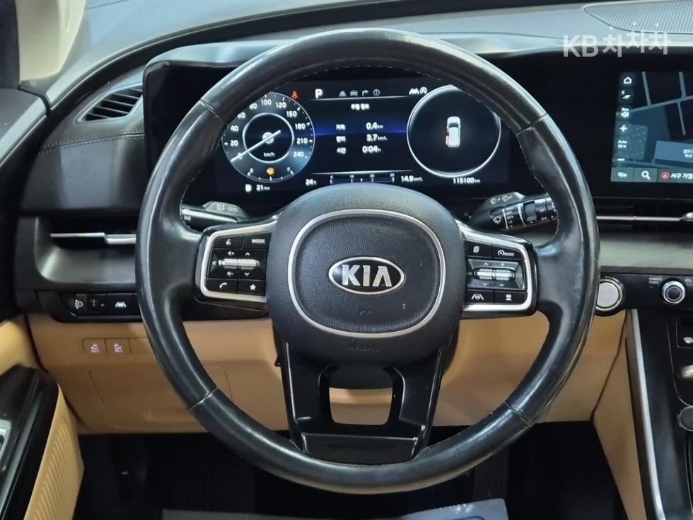 Kia Carnival — miniaturë 9