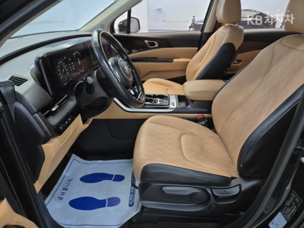 Kia Carnival — miniaturë 11