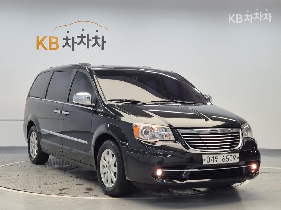 Chrysler Voyager — miniaturë 4