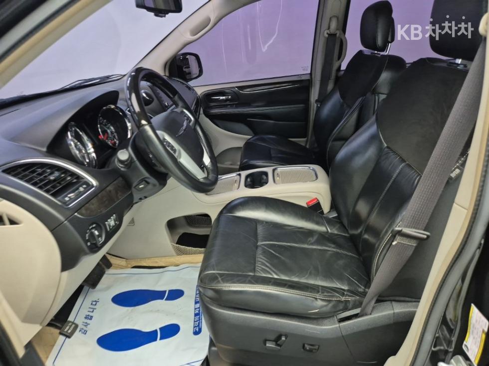 Chrysler Voyager — miniaturë 11