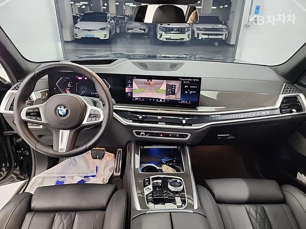 BMW X7 — miniaturë 7