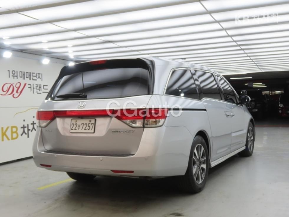 Honda Odyssey — miniaturë 4