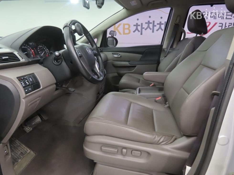 Honda Odyssey — miniaturë 5