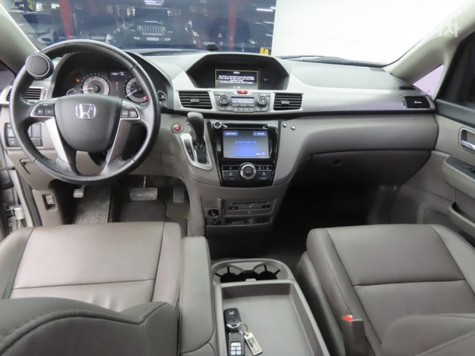 Honda Odyssey — miniaturë 7