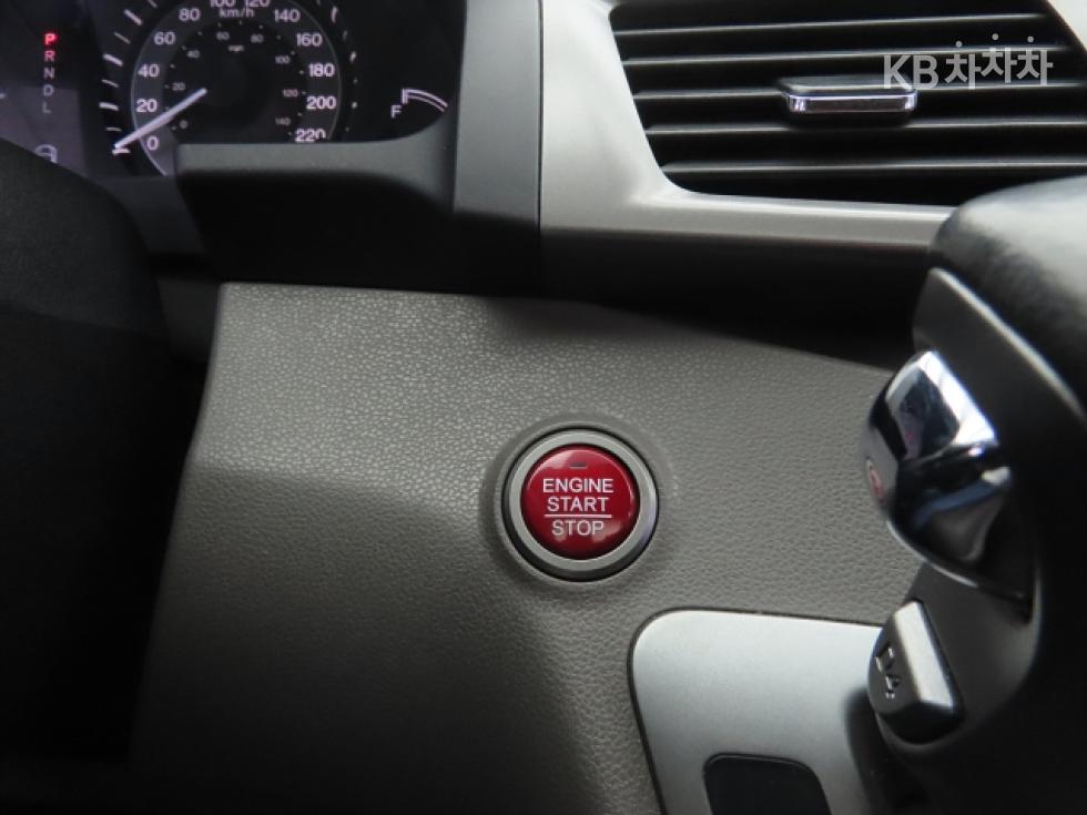 Honda Odyssey — miniaturë 13