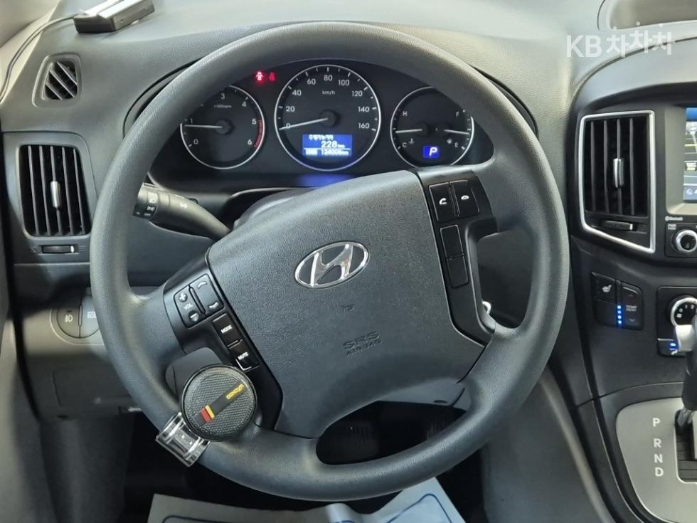 Hyundai Starex — miniaturë 9