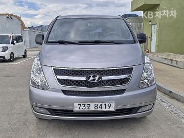 Hyundai Starex 12인승 왜건 CVX — foto 1