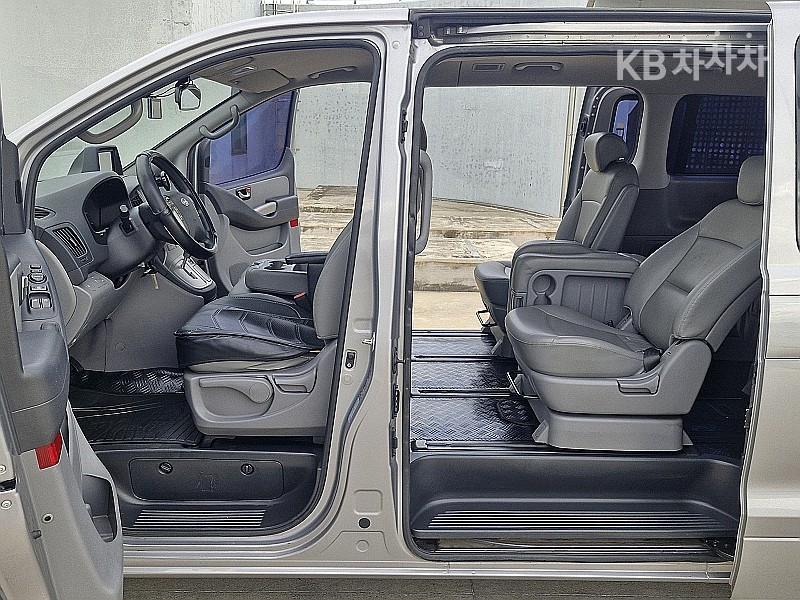 Hyundai Starex — miniaturë 13