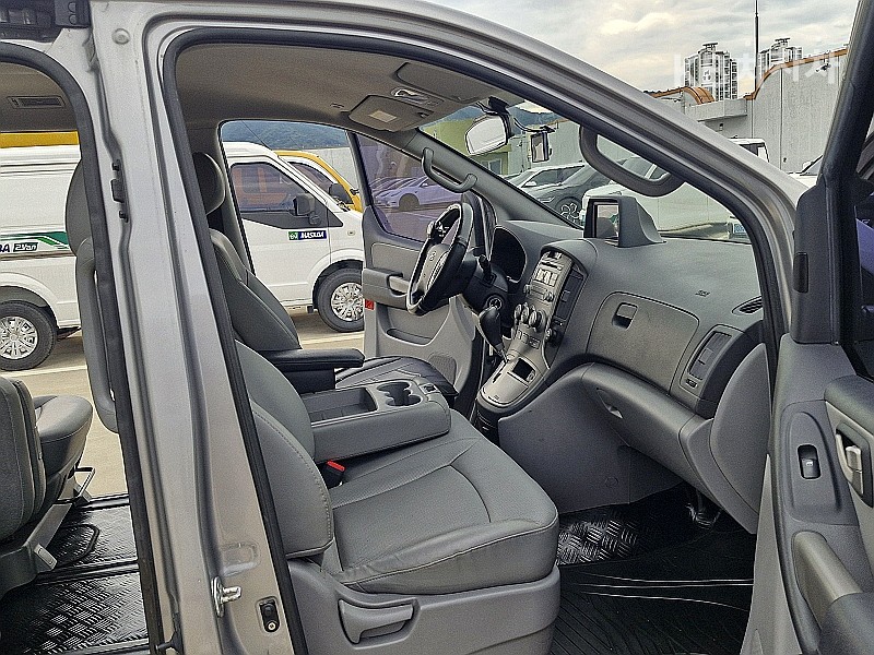 Hyundai Starex — miniaturë 16