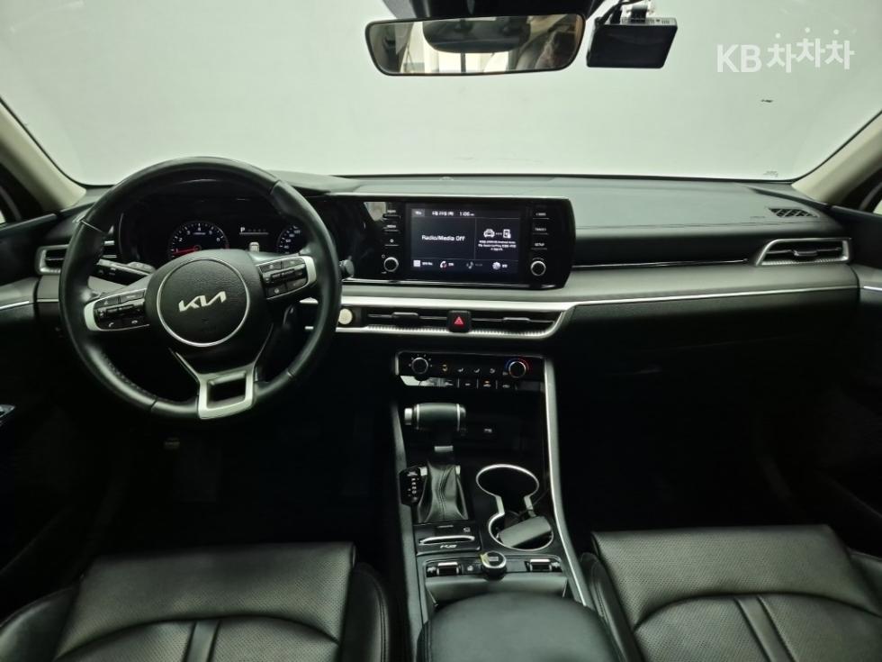 Kia K5 — miniaturë 7