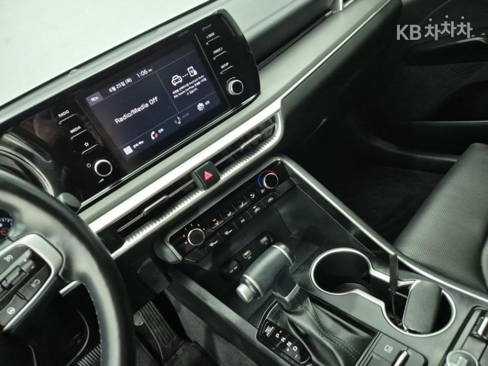 Kia K5 — miniaturë 10