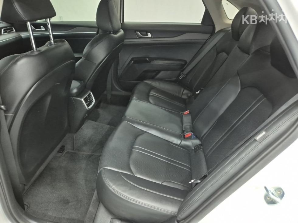 Kia K5 — miniaturë 12