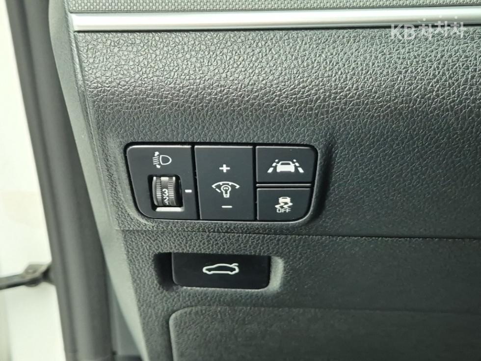 Kia K5 — miniaturë 17