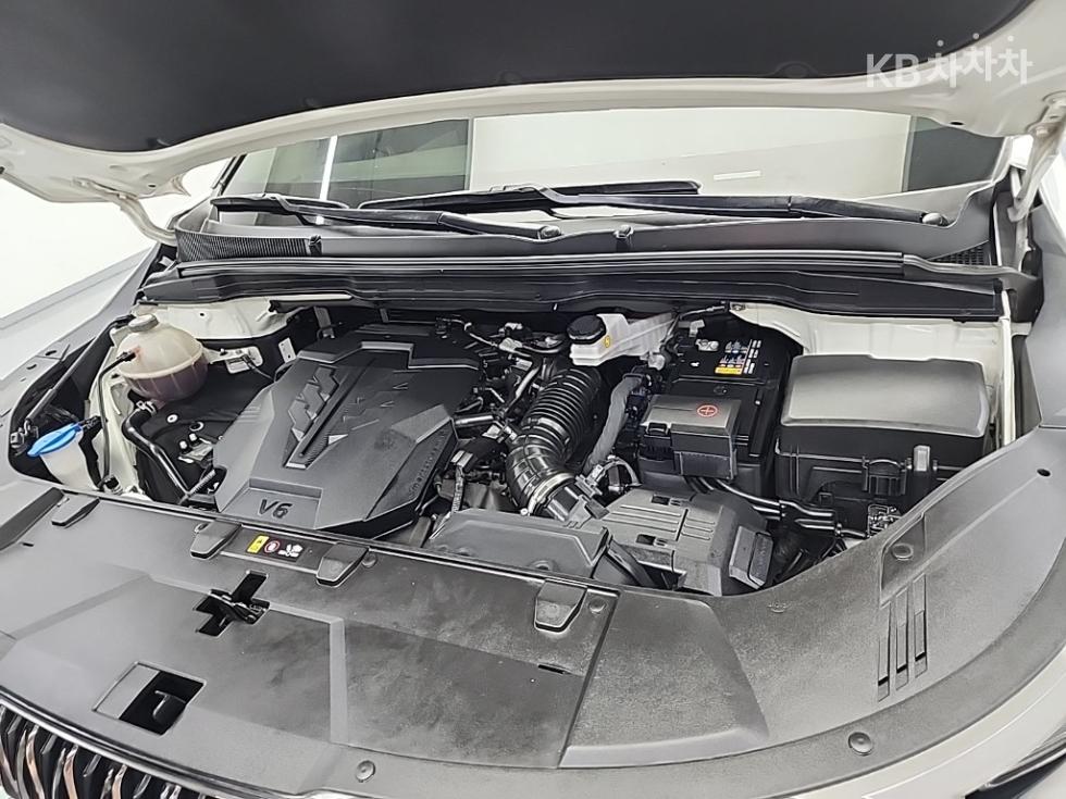 Kia Carnival — miniaturë 5