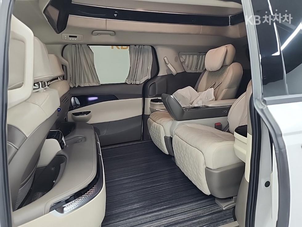 Kia Carnival — miniaturë 12