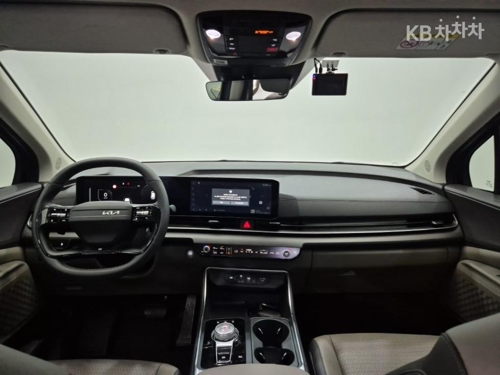 Kia Carnival — miniaturë 7