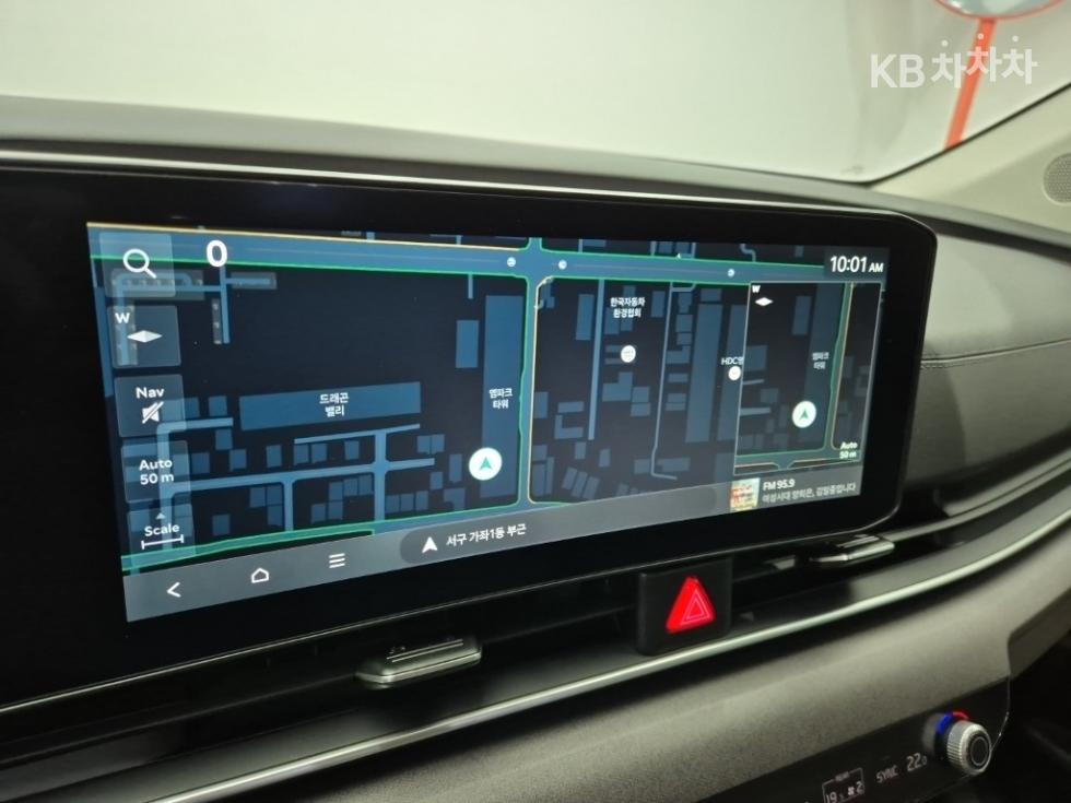 Kia Carnival — miniaturë 13