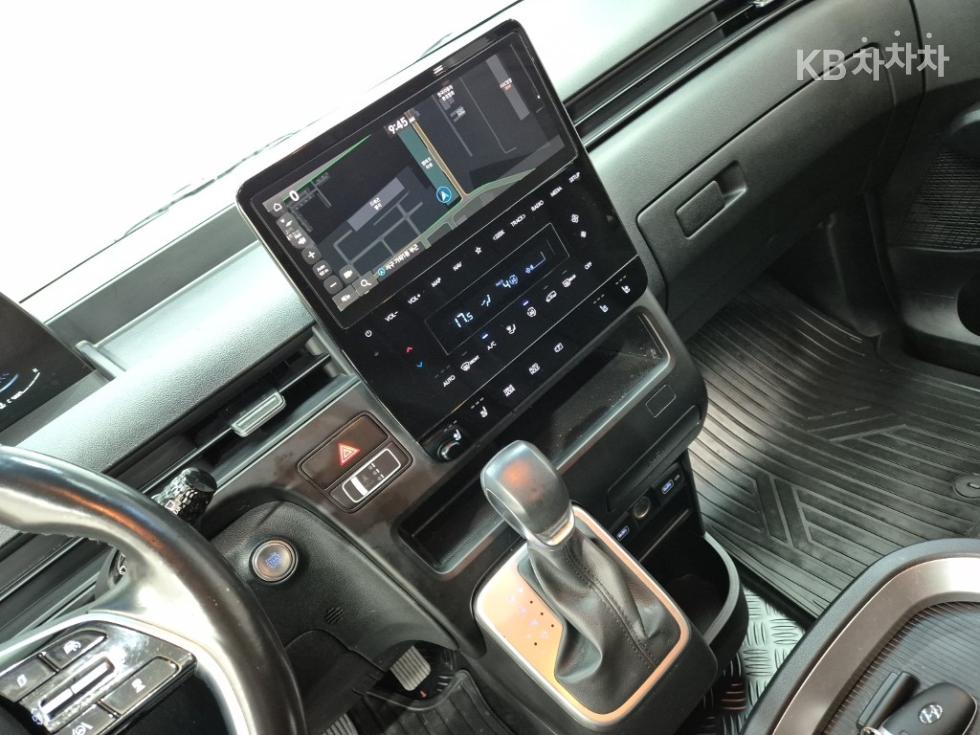 Hyundai Staria — miniaturë 10