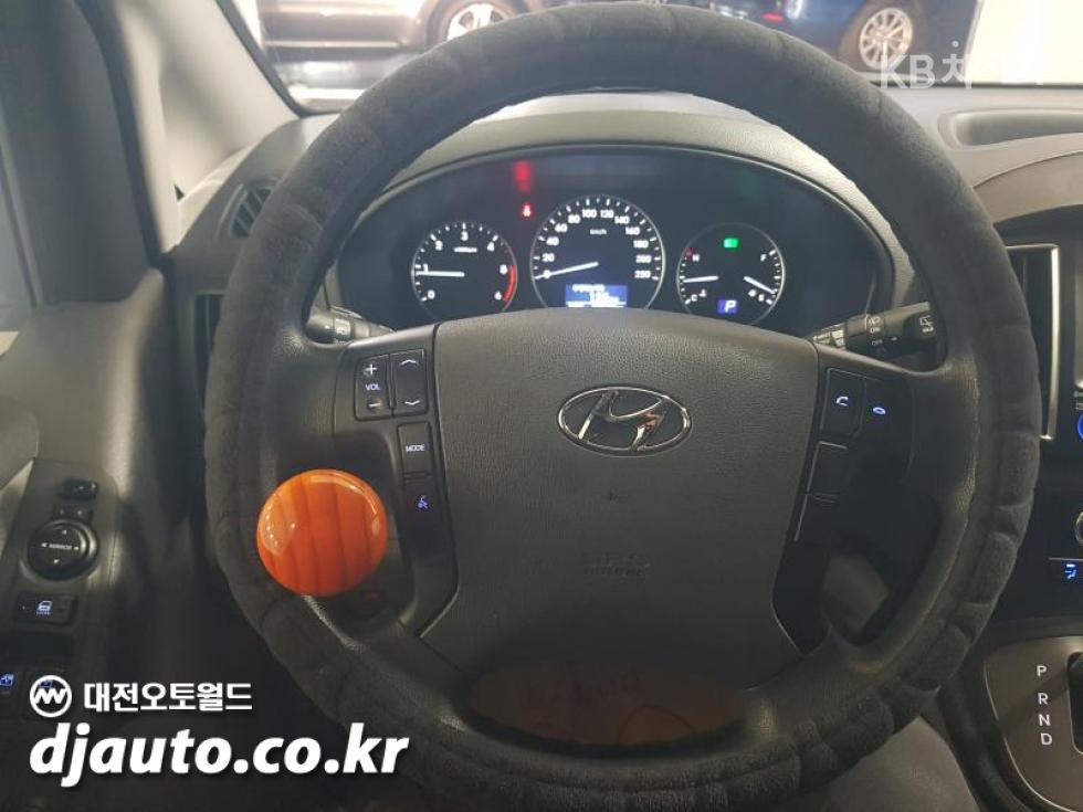 Hyundai Starex — miniaturë 8