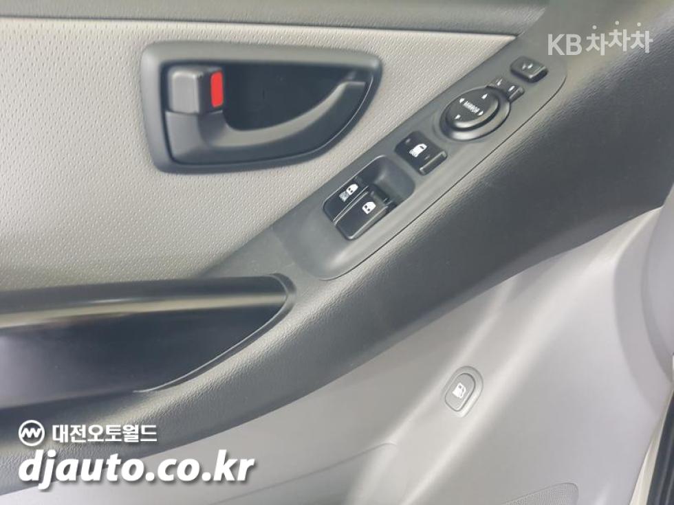 Hyundai Starex — miniaturë 13