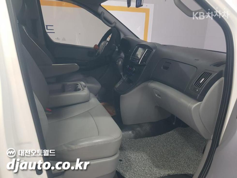 Hyundai Starex — miniaturë 15