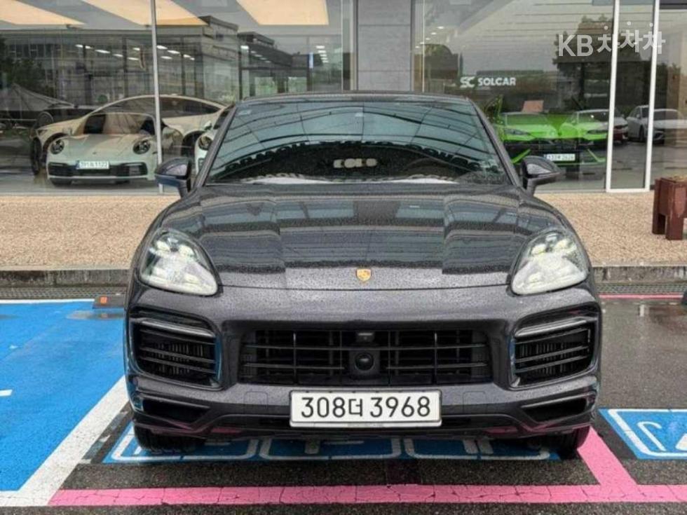 2020 Porsche (9Y0) photo