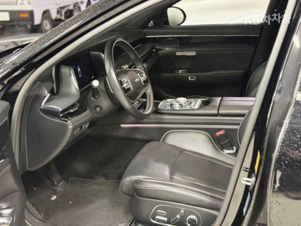 2022 Genesis G90(RS4) photo