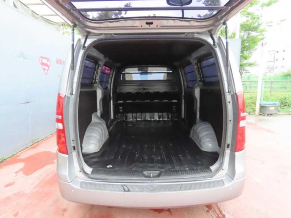 Hyundai Starex — miniaturë 5