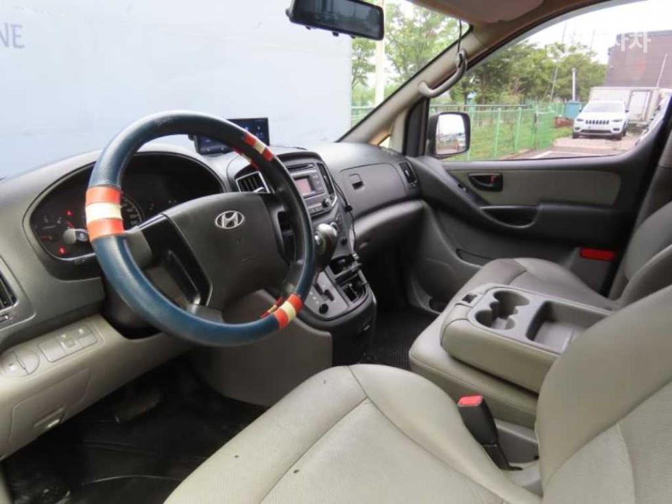 Hyundai Starex — miniaturë 7