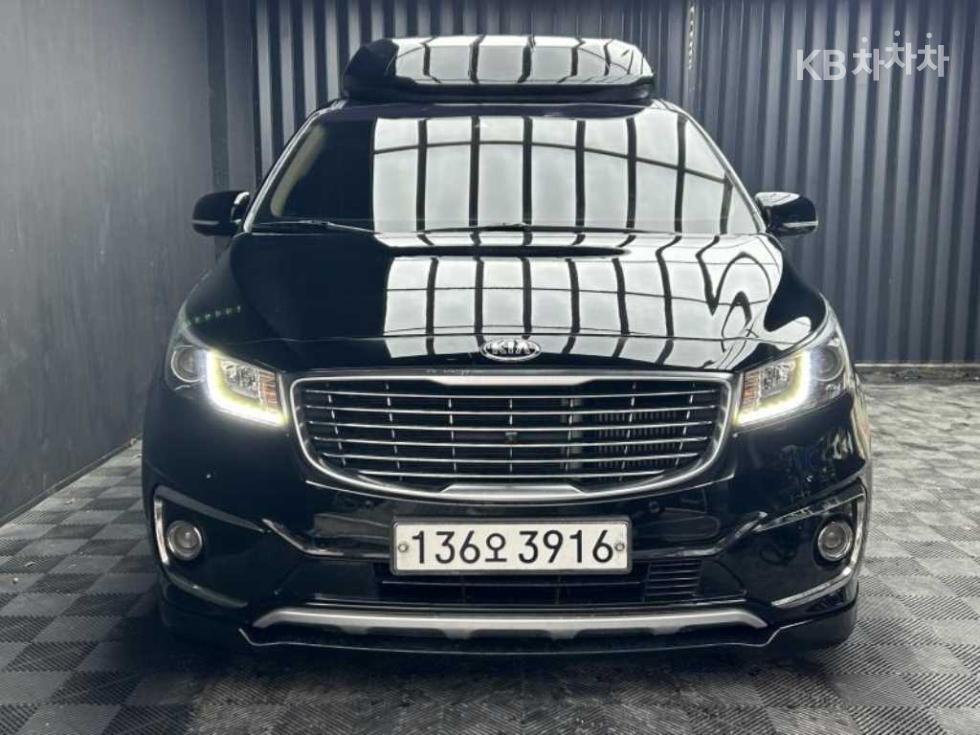 Kia Carnival