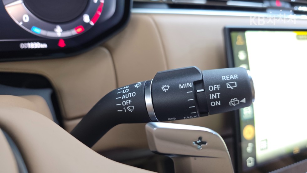 Land Rover Range Rover — miniaturë 21