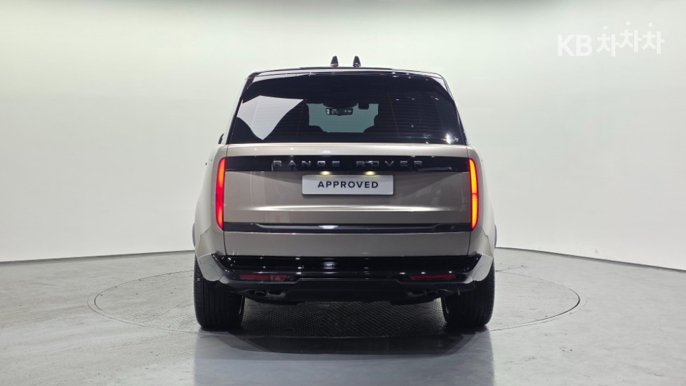 Land Rover Range Rover — miniaturë 3