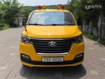 Hyundai Starex LPi 어린이보호차 12인승 — foto 1