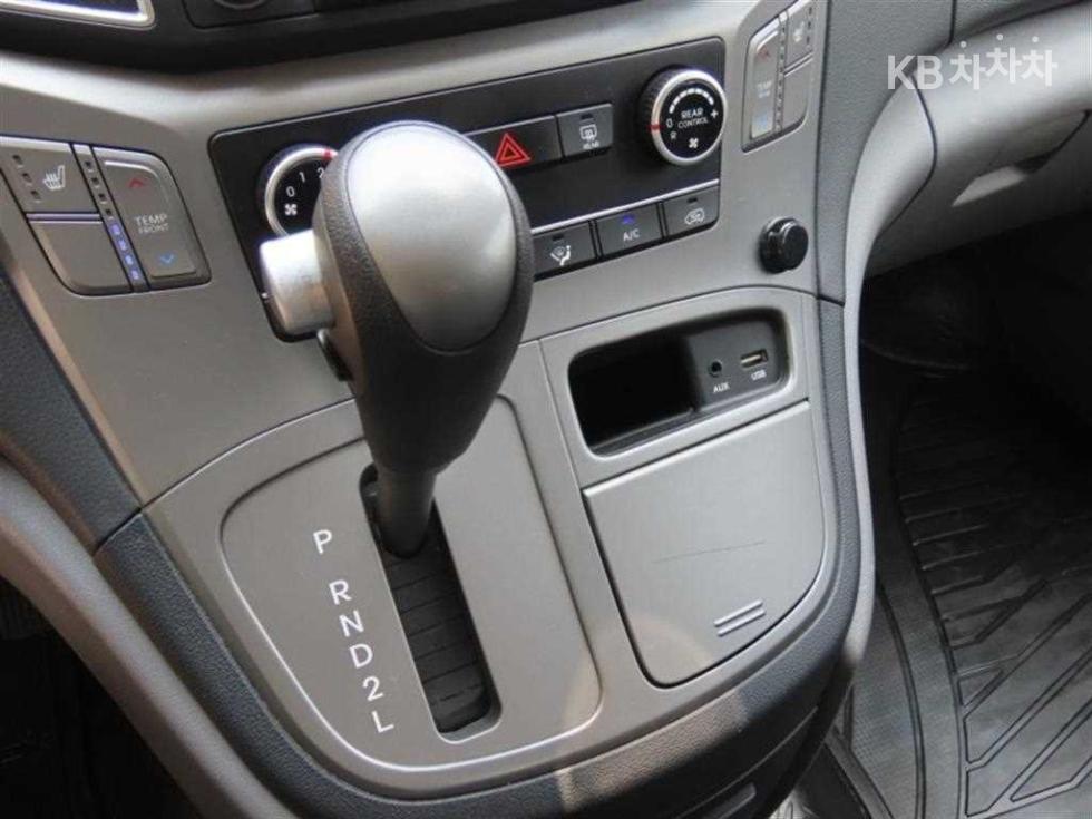 Hyundai Starex — miniaturë 6