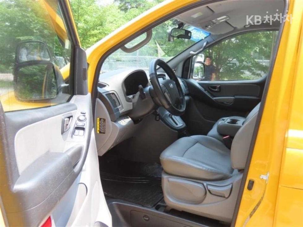 Hyundai Starex — miniaturë 12