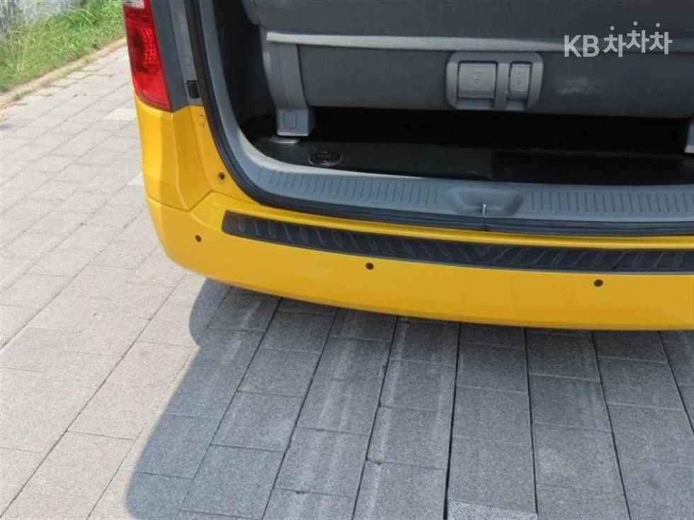 Hyundai Starex — miniaturë 18