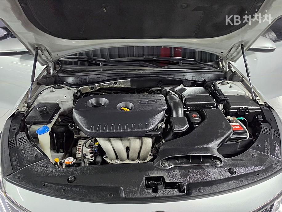 Kia K5 — miniaturë 20