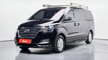 Hyundai Starex Van 5-Seater Modern — foto 1