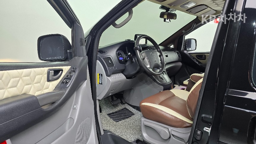 Hyundai Starex — miniaturë 10