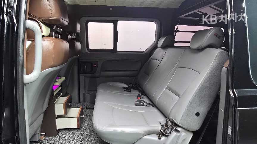 Hyundai Starex — miniaturë 12