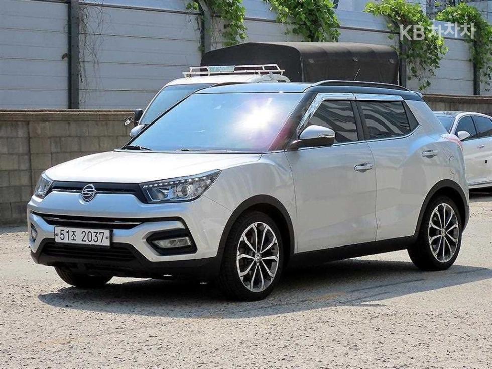 SsangYong Tivoli — miniaturë 2