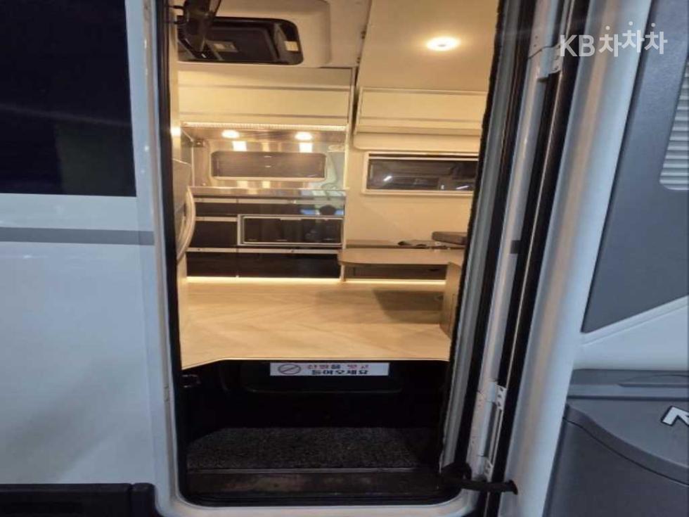2021 Hyundai 2 photo