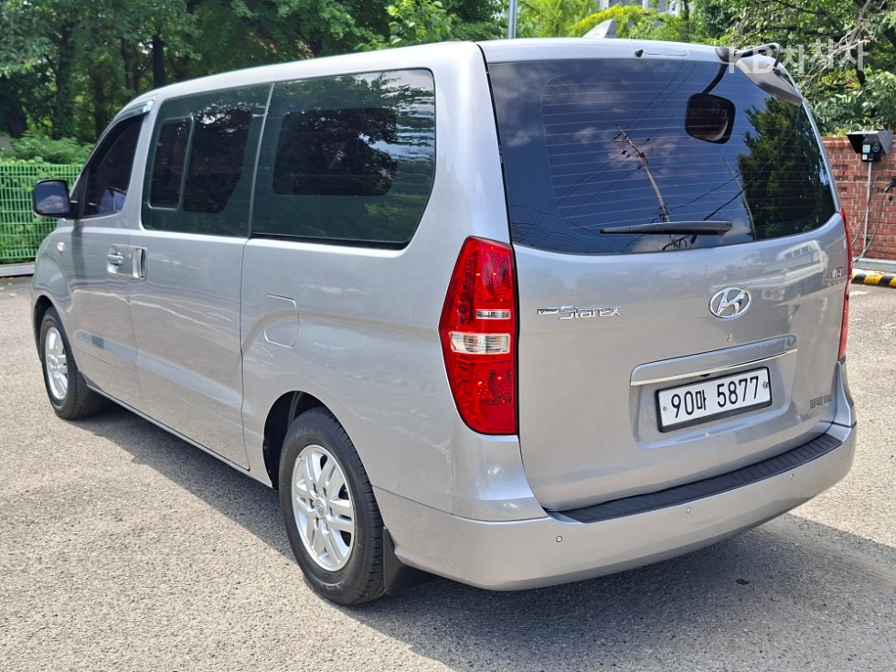 Hyundai Starex — miniaturë 6