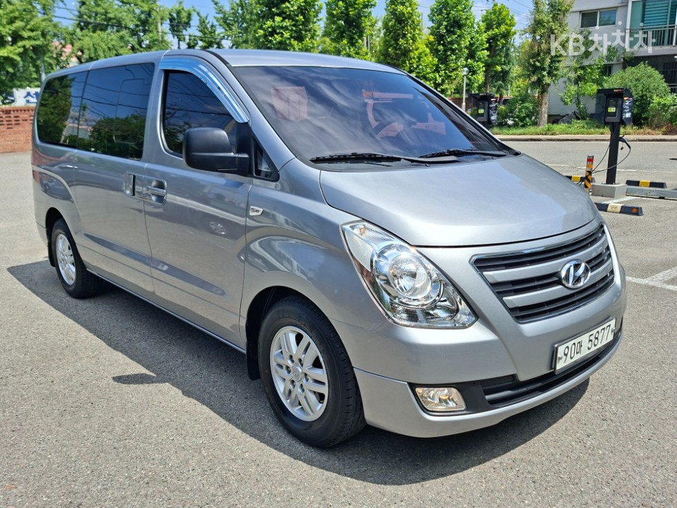 Hyundai Starex — miniaturë 3